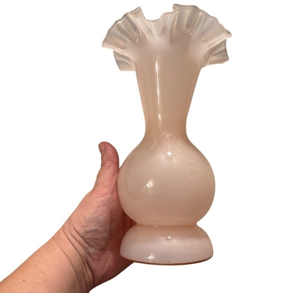 Fenton Glass Pink Rose Overlay Vase Ruffle Edge Vintage 1940s 8.5" - Picture 4 of 6